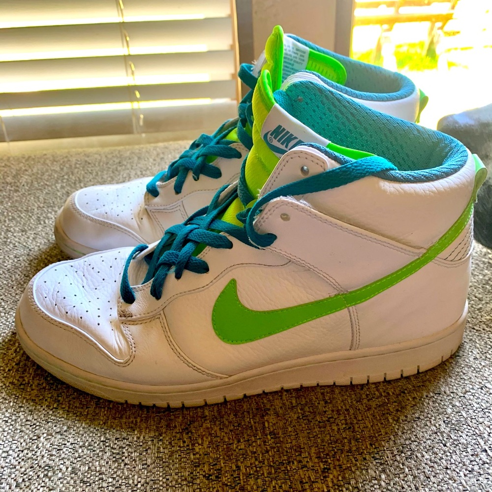 Nike Zoom HighTops White and Neon Green!
